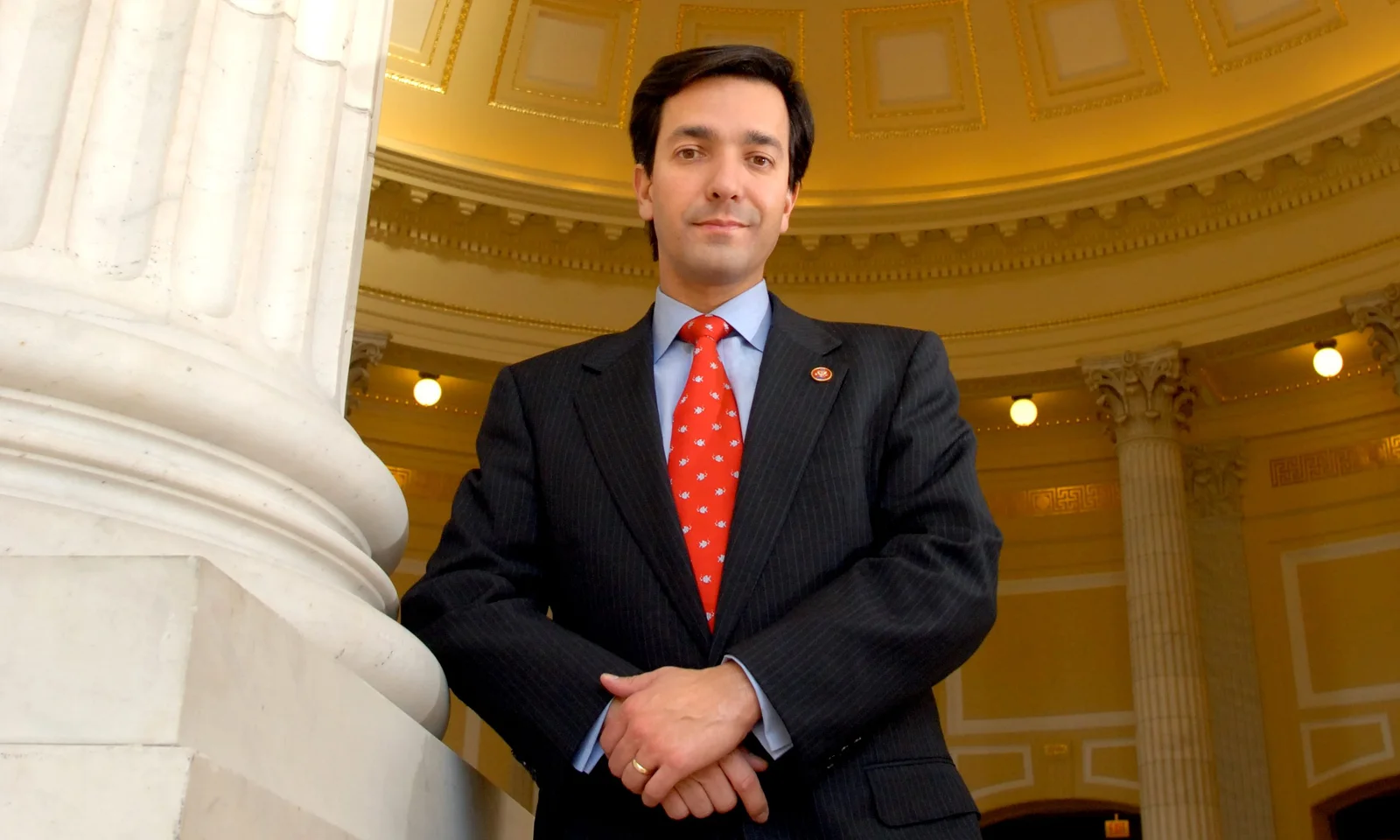 Luis_Fortuño_official_congressional_photo_2
