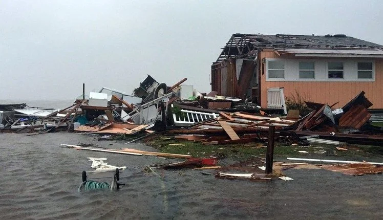 170826112915-13-hurricane-harvey-0826-rockport-exlarge-169