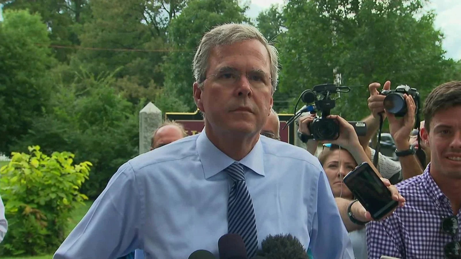 150820150457-jeb-bush-responds-to-anchor-baby-question-00002323-full-169