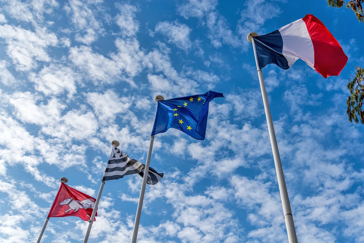 flag-5386818_1280