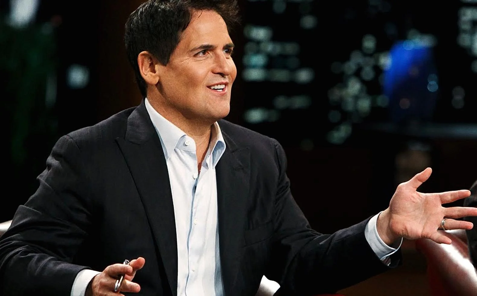 103896054-sharktank-cuban-bio-photo-v2-1910×1000.1910×1000