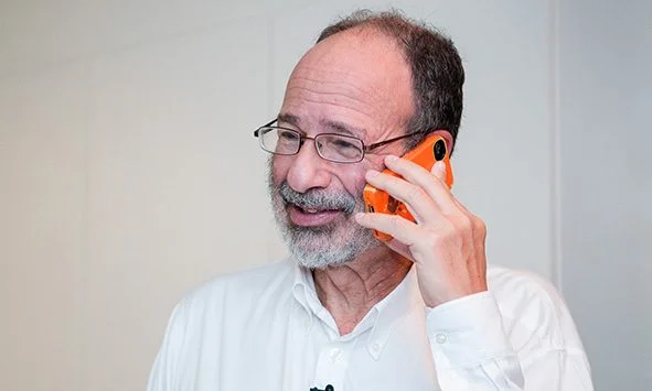 nobel_rothphone