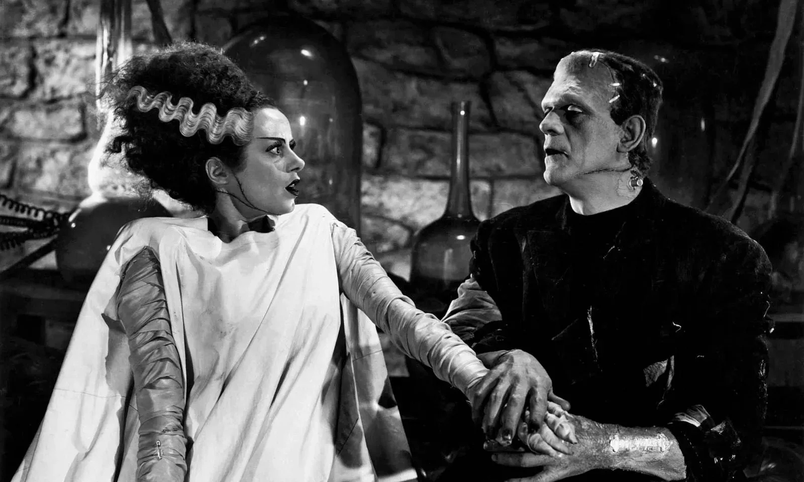 Elsa-Lanchester-Bride-of-Frankenstein-Boris-Karloff.jpg