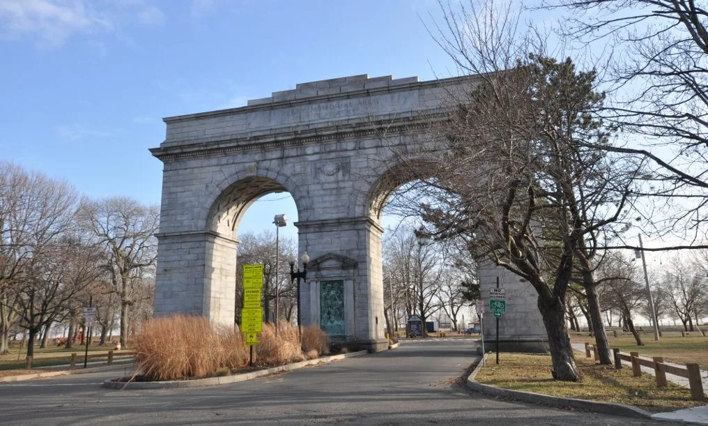 BridgeportCT_SeasidePark_PerryMemorialArch