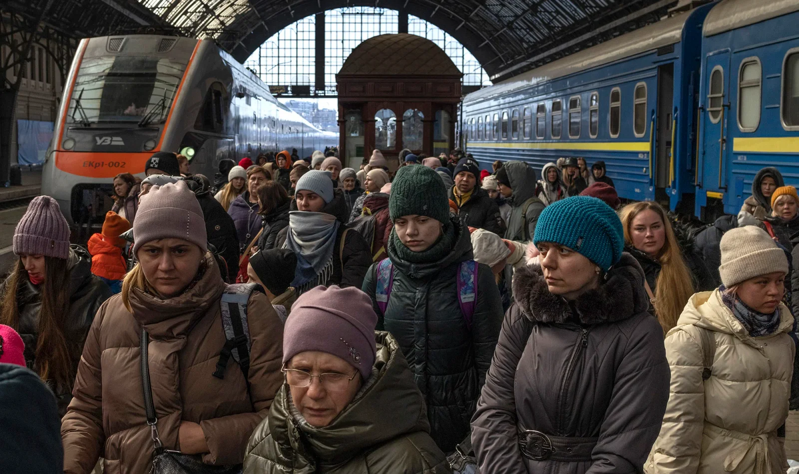3. Passengers depart from the railway station in Lviv, Ukraine, after disembarking trains from the eastern part of the country on March 11, 2022. Published in CNN, Dan Kitwood_Getty Images.