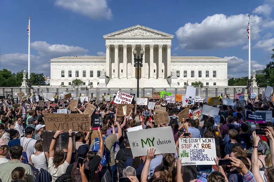 0424 NTRUSTSCOTUS lede